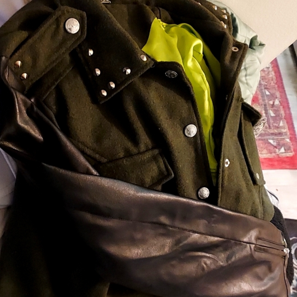L2 women's jacket